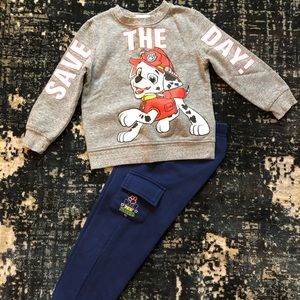 Boys 5T Matching pants and sweatshirt set